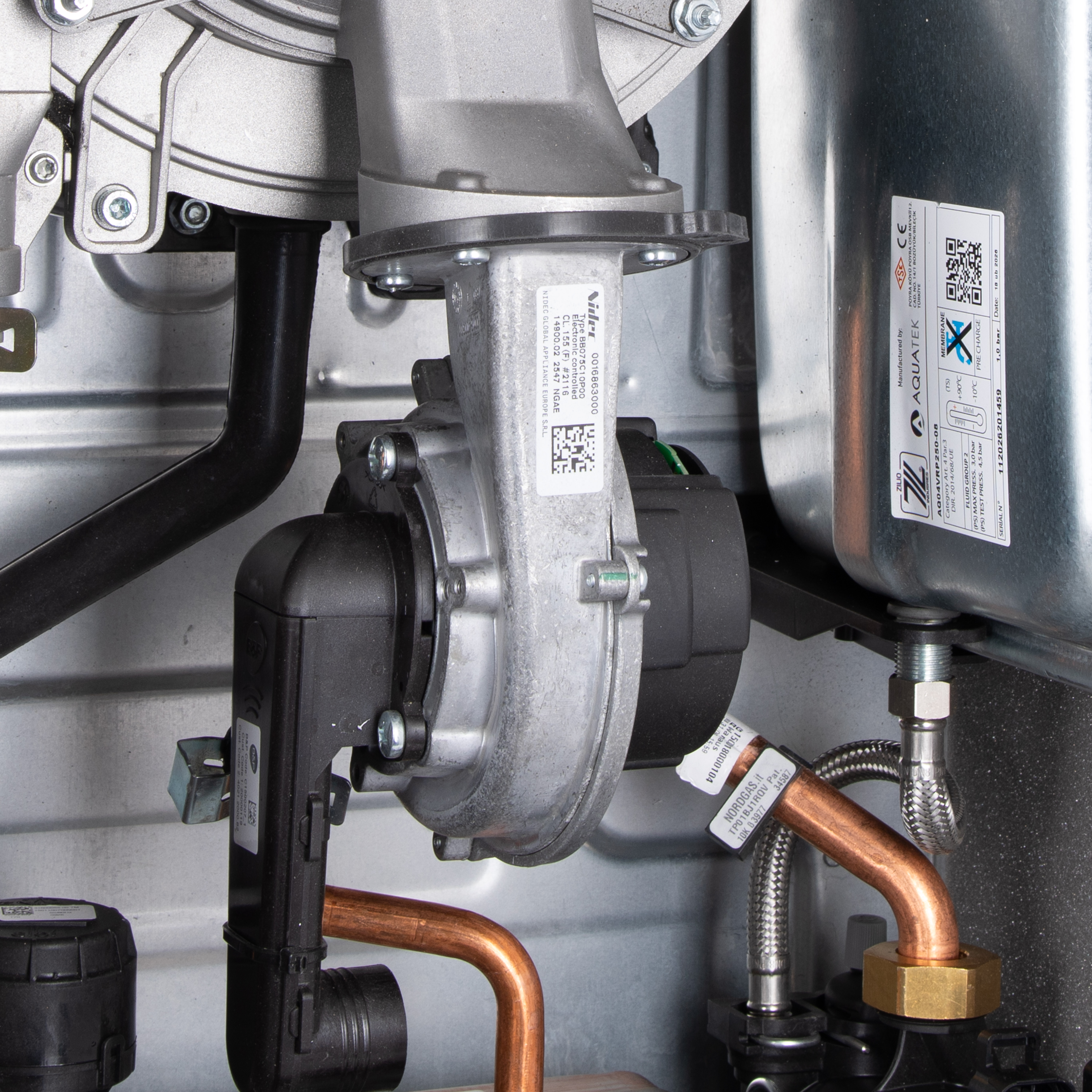 Котел газовий Thermo Alliance EWA 24 кВт двухконтурний, конденсаційний